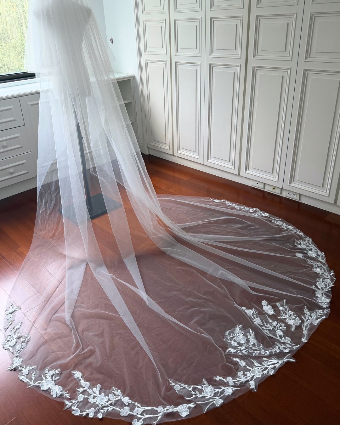 V1 Pearl Cathedral Veil | Soft Tulle Wedding Veil for Modern Brides